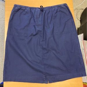 LL Bean sun washed canvas skirt, knee-length, size XL, navy